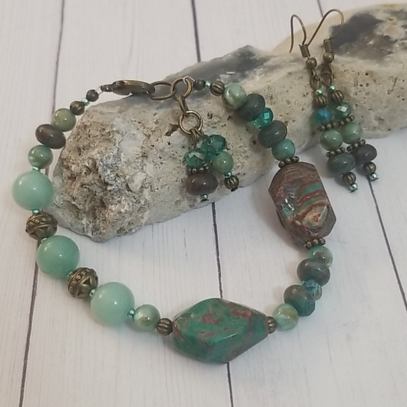 Green crazy lace agate freeform bracelet set - Picture 2 of 8